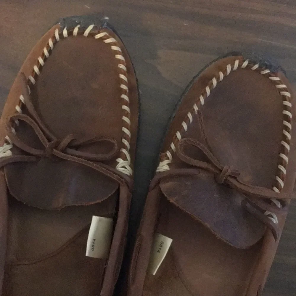 Cabelas leather moccasins